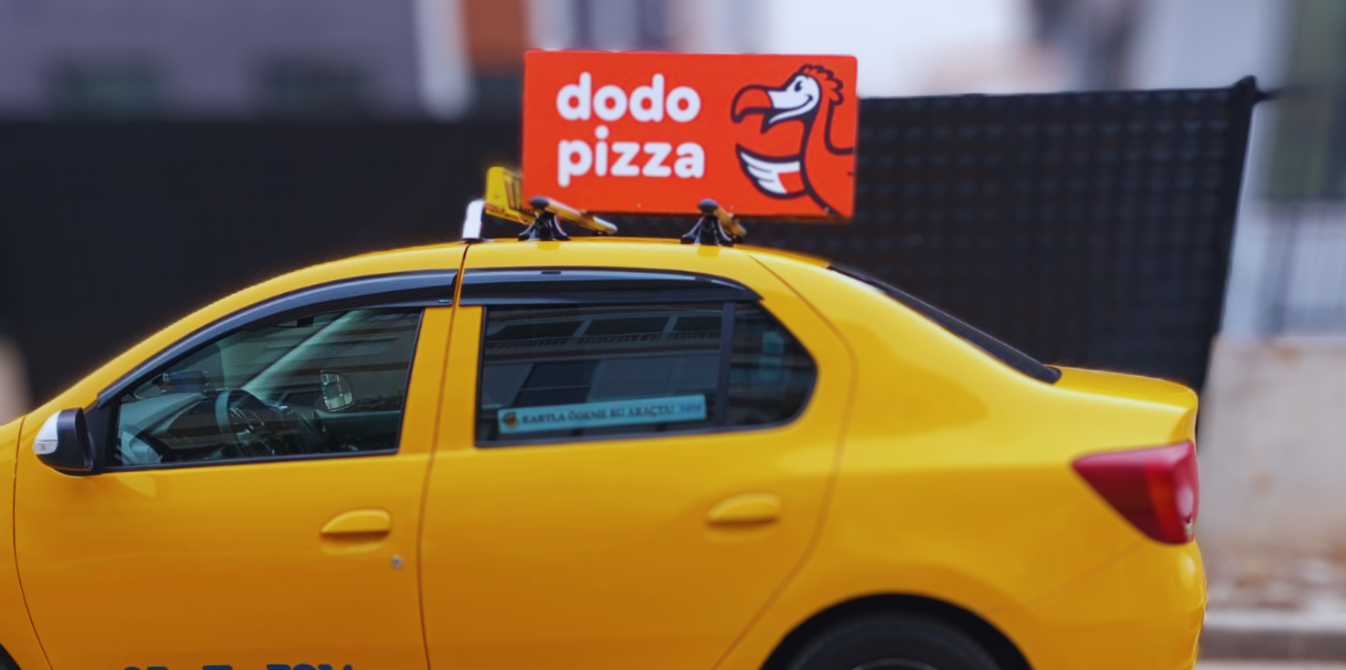 dodo-pizza-taksi-reklam